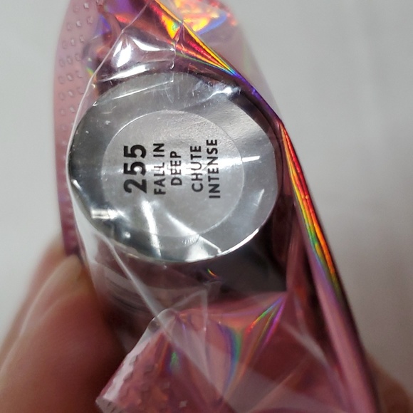 4 Covergirl Melting Pout Vinyl Vow Matte Liquid Lipsticks Lip Color 3.5 NWT - Picture 11 of 14